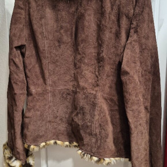 GUESS Women's Suede Leather Jacket with Animal Faux Fur Lining - NWT - M - Picture 5 of 9